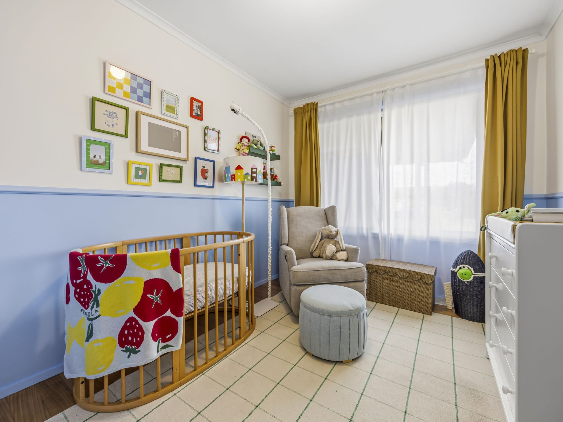 8 Fidge Crescent, Breakwater