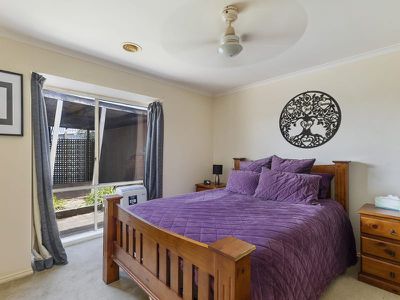 24 Pioneer St, Tallarook