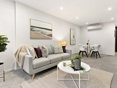 505 / 8 Sutherland Street, Melbourne