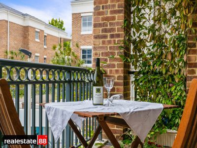 28 / 5 Delhi Street, West Perth