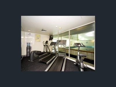 2305 / 2 Yarra Street, Geelong