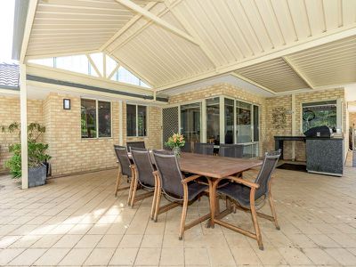 6 Loxley Place , Baldivis