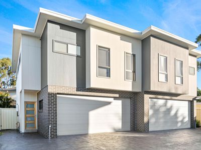 3 / 8 Fraser Crescent, Albion Park