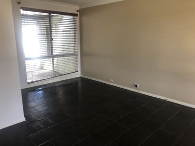 28 Coonawarra Street, Edensor Park