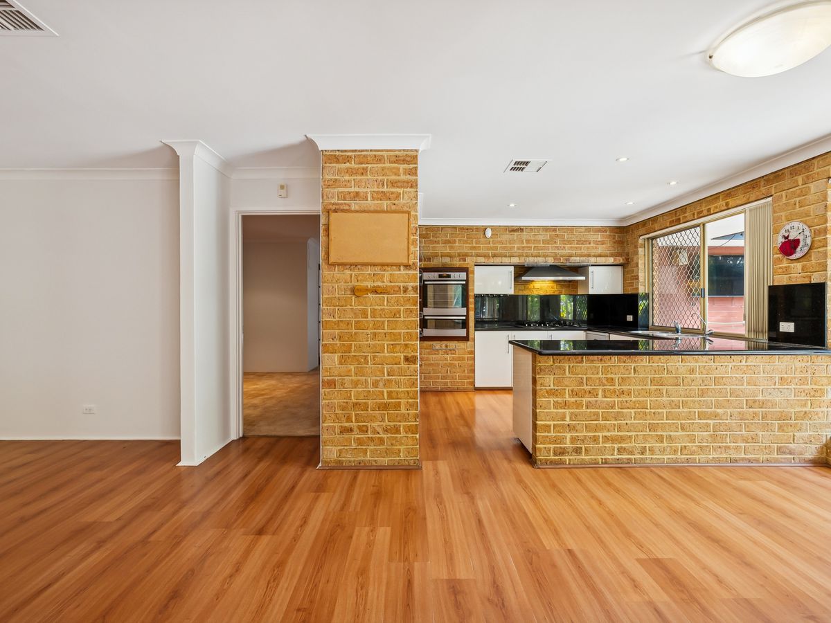 56 Camarino Drive, Woodvale