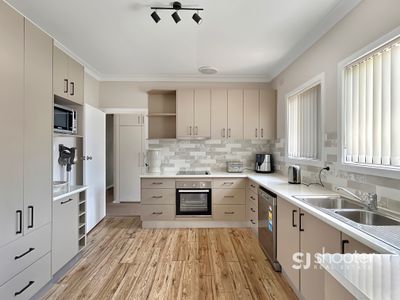 72 Young Street, Dubbo