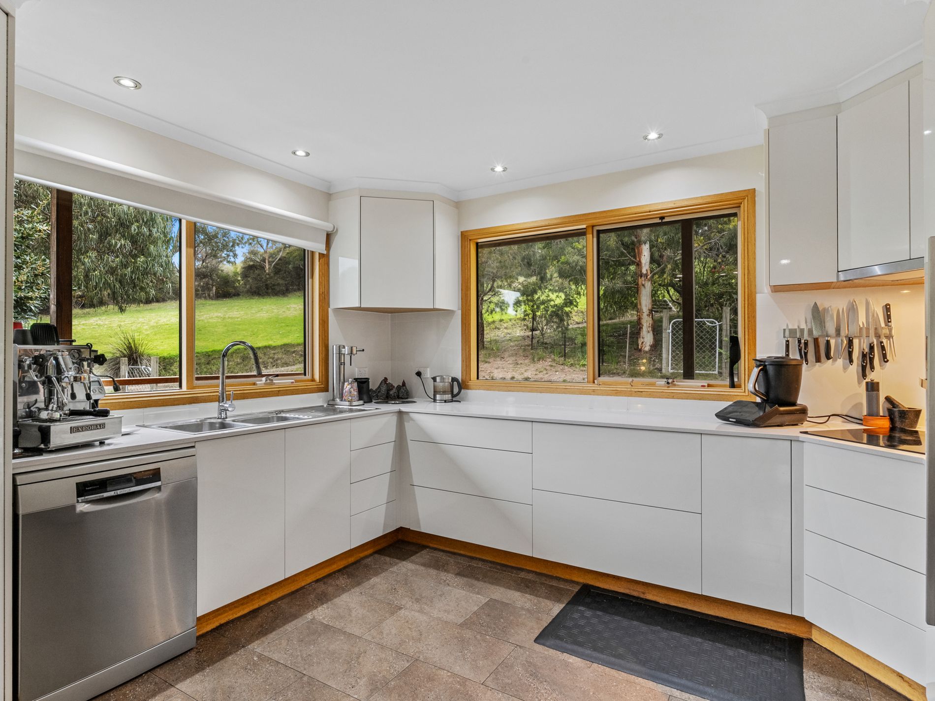 122 Pullens Road, Woodbridge