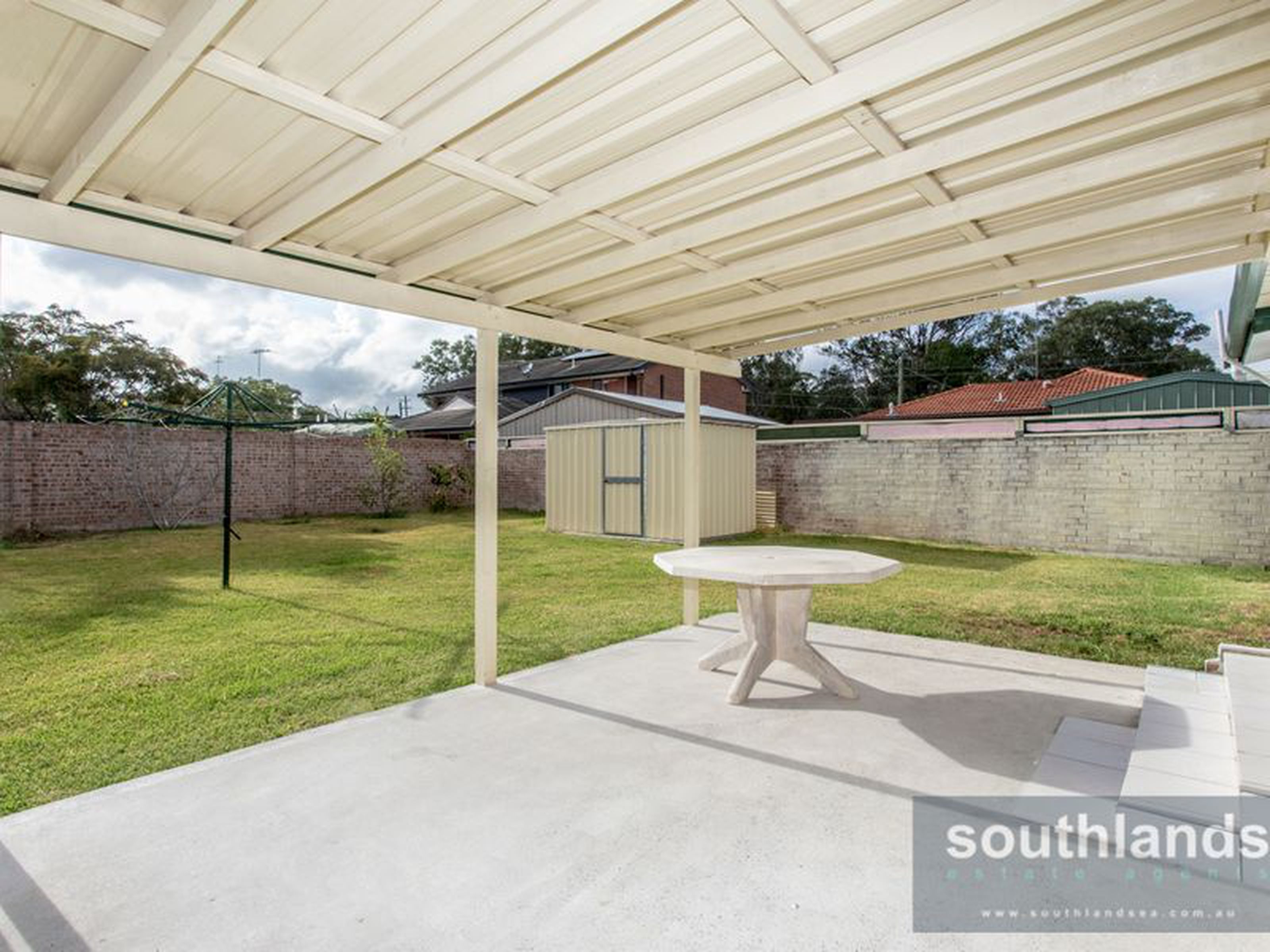 2 Stapley Street, KINGSWOOD