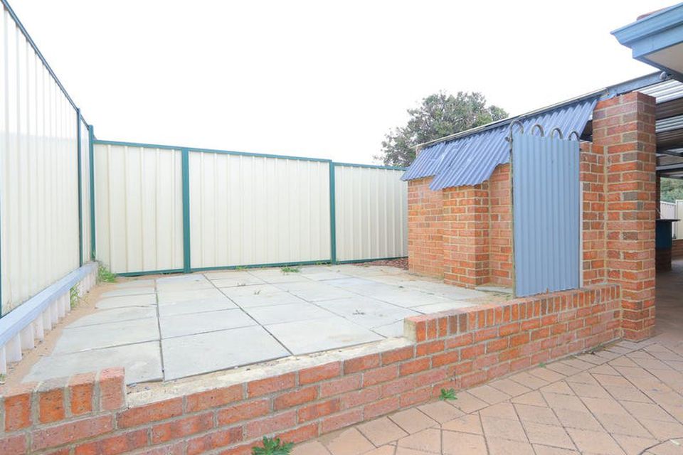 6 Coorong Turn , Warnbro