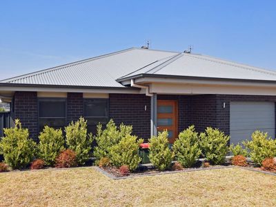 42B Keswick Parkway, Dubbo