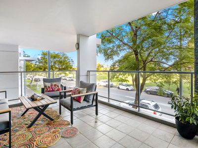 8 / 132 Terrace Road, Perth