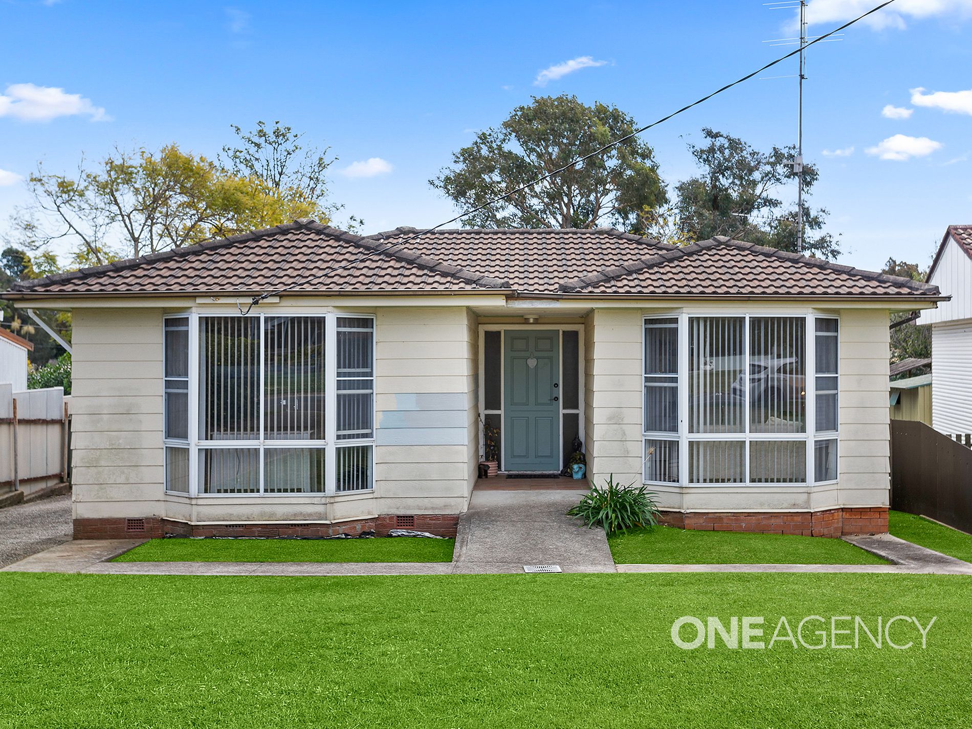 19 Malin Road, Oak Flats One Agency Elite Property Group