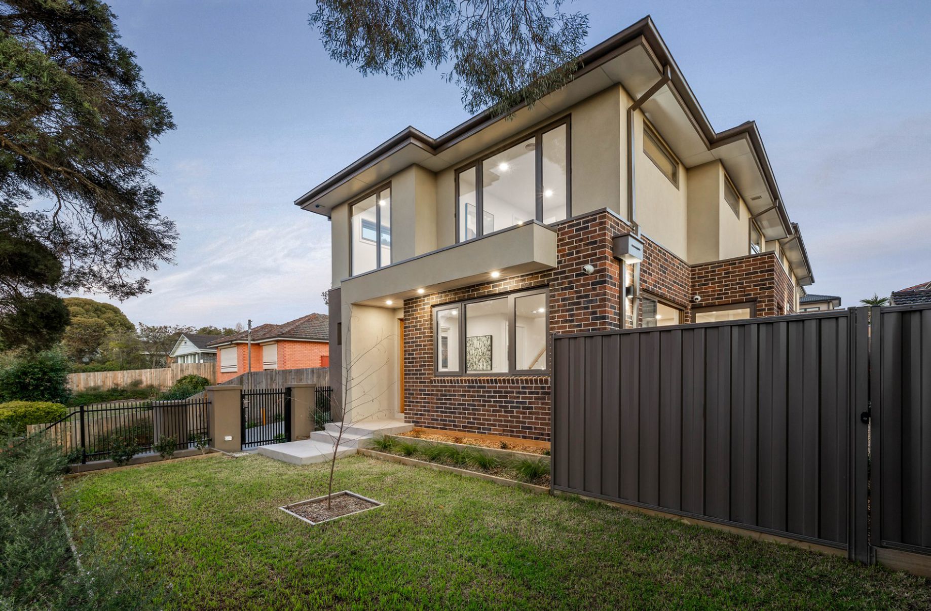 1 / 12 Ascot Street, Doncaster East