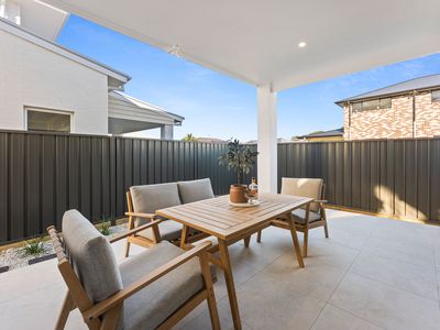 3 Hereford Chase , Tullimbar