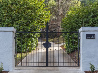 26 Douglas Road, Mount Macedon