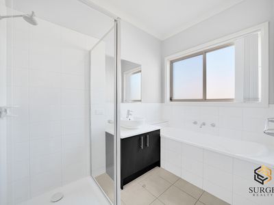 11 Holland Crescent, Truganina