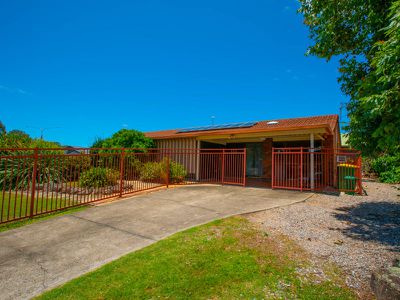 35 Salmon Street, Southport