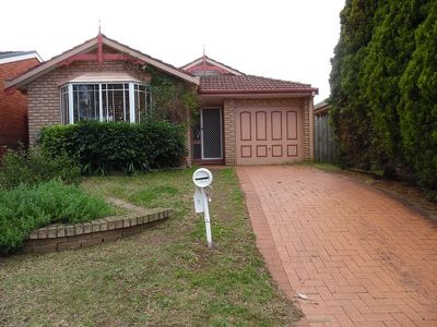 7 Kitchener Court, Holsworthy