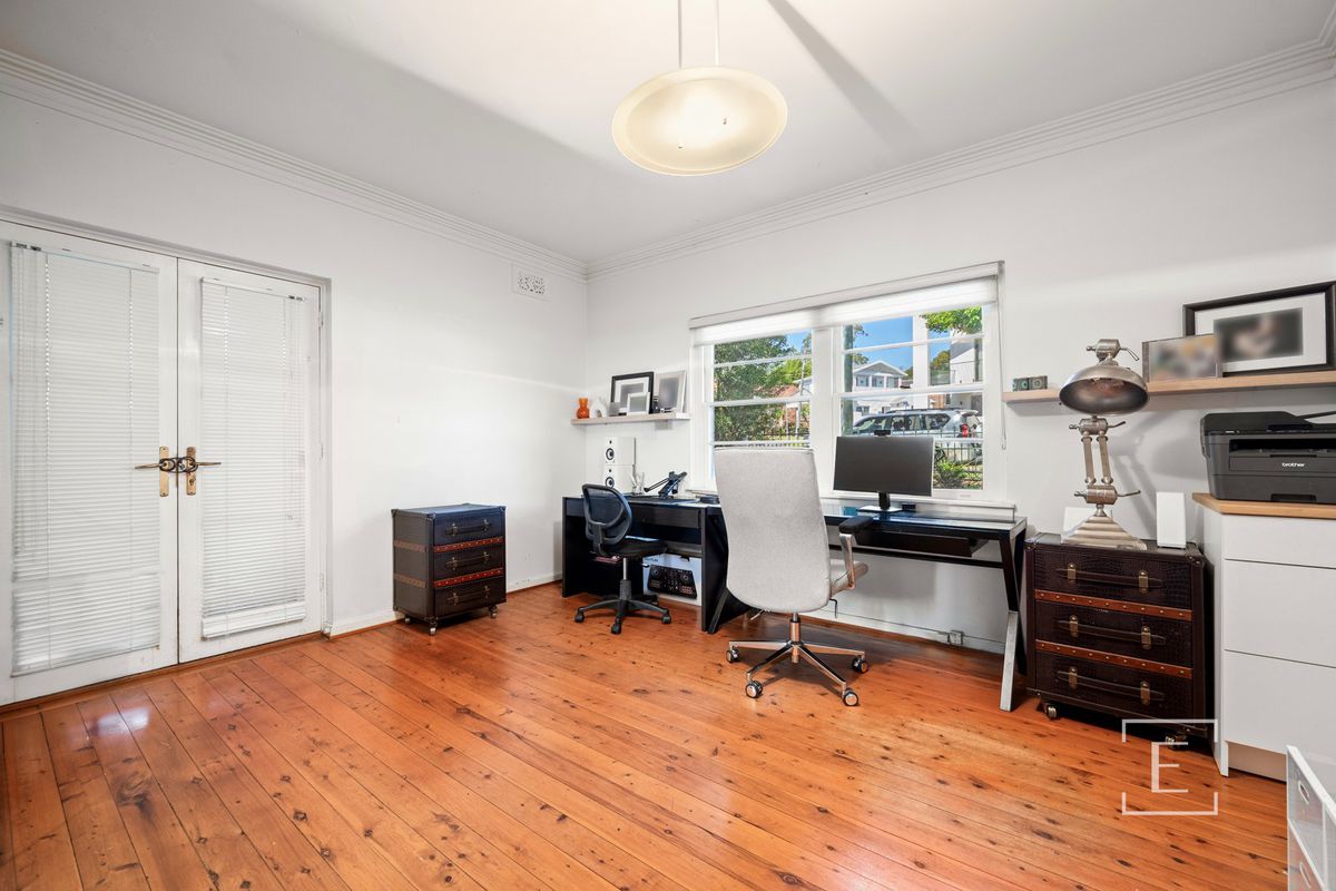 4 Tyler Crescent, Abbotsford