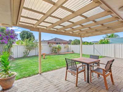 2 / 10 Greenview Close, Forster