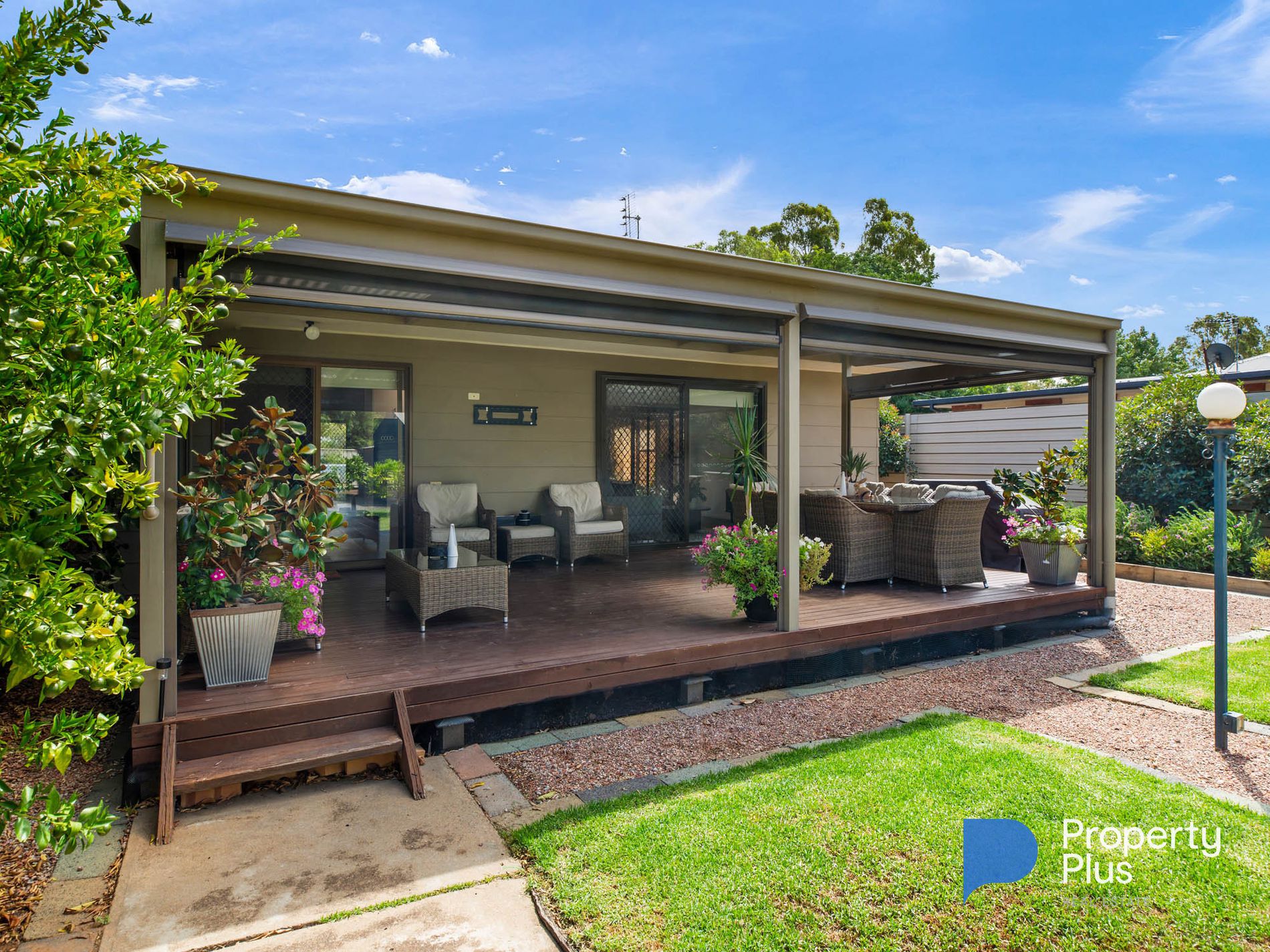 81 High Street, Rochester