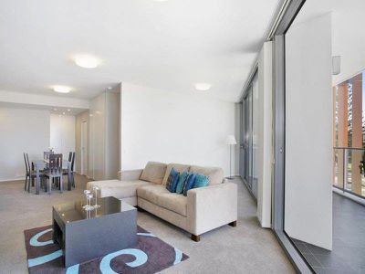 1 Pine Avenue, Little Bay