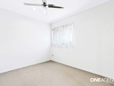 1 / 19 King Street, Urangan
