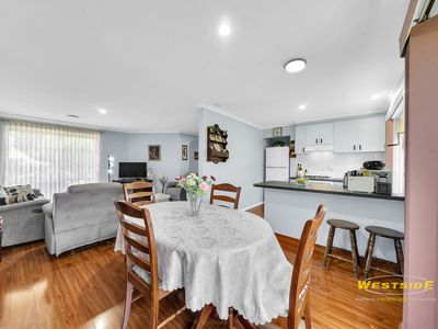 1 / 77 Somerset Drive, Sunshine North