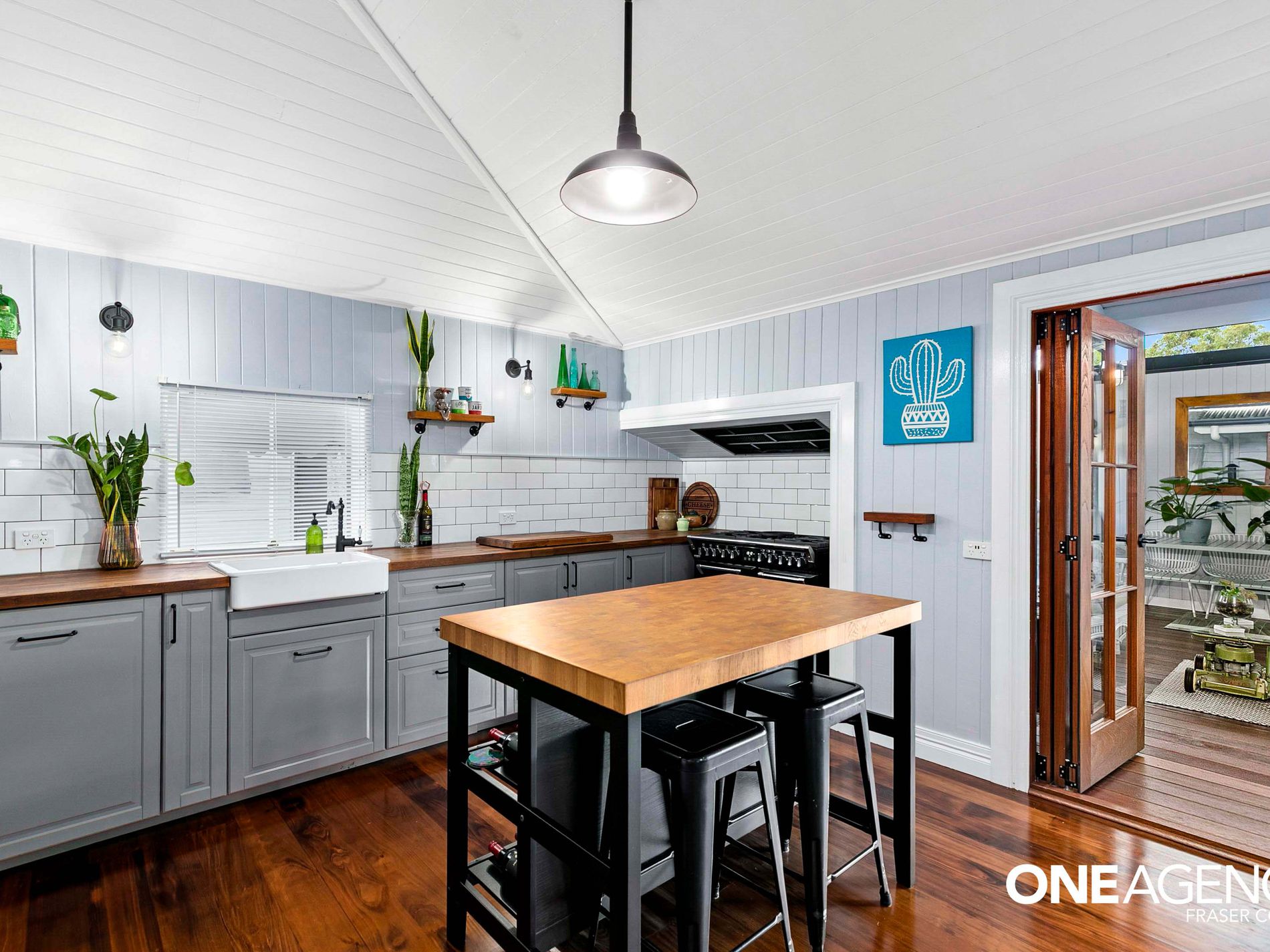 52 Pulgul Street, Urangan