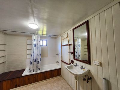 7 Helen Street, Cooktown