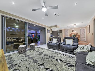 83 Feathertail Place, Wakerley