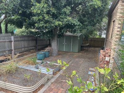 284 Latrobe Terrace, Newtown