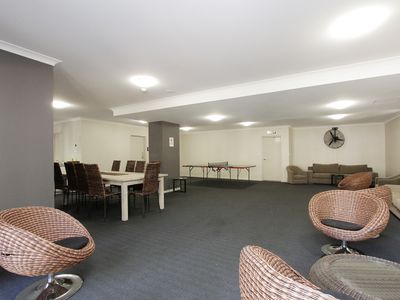105 / 215 Stirling Street, Perth