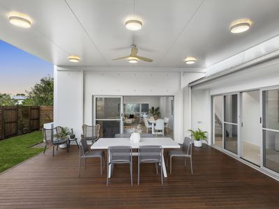 32 Brook Street, Wakerley