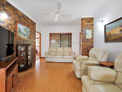 16 Rosella Way, Woodgate