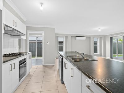 4 Reef Street, Vincentia