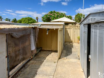 25 Templetonia Promenade, Halls Head
