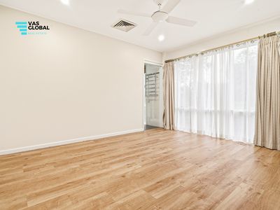 1 Burrandong Crescent, Baulkham Hills