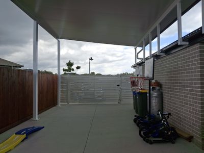 22 Coolamon Court , Urraween