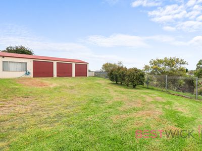 29 Ussher Crescent, Windradyne