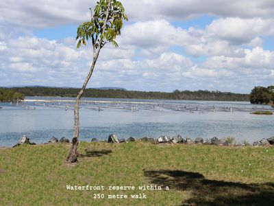 11 Rest Point Parade, Tuncurry