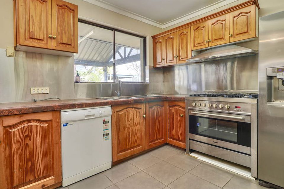 36 Clovelly Way , Warnbro