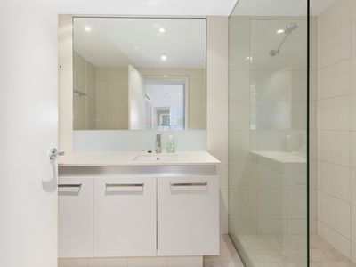 902 / 2 Oldfield Street, Burswood