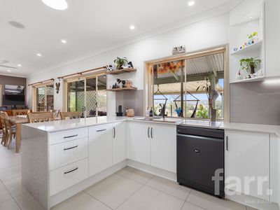 39 Bundamba Court, Mundoolun