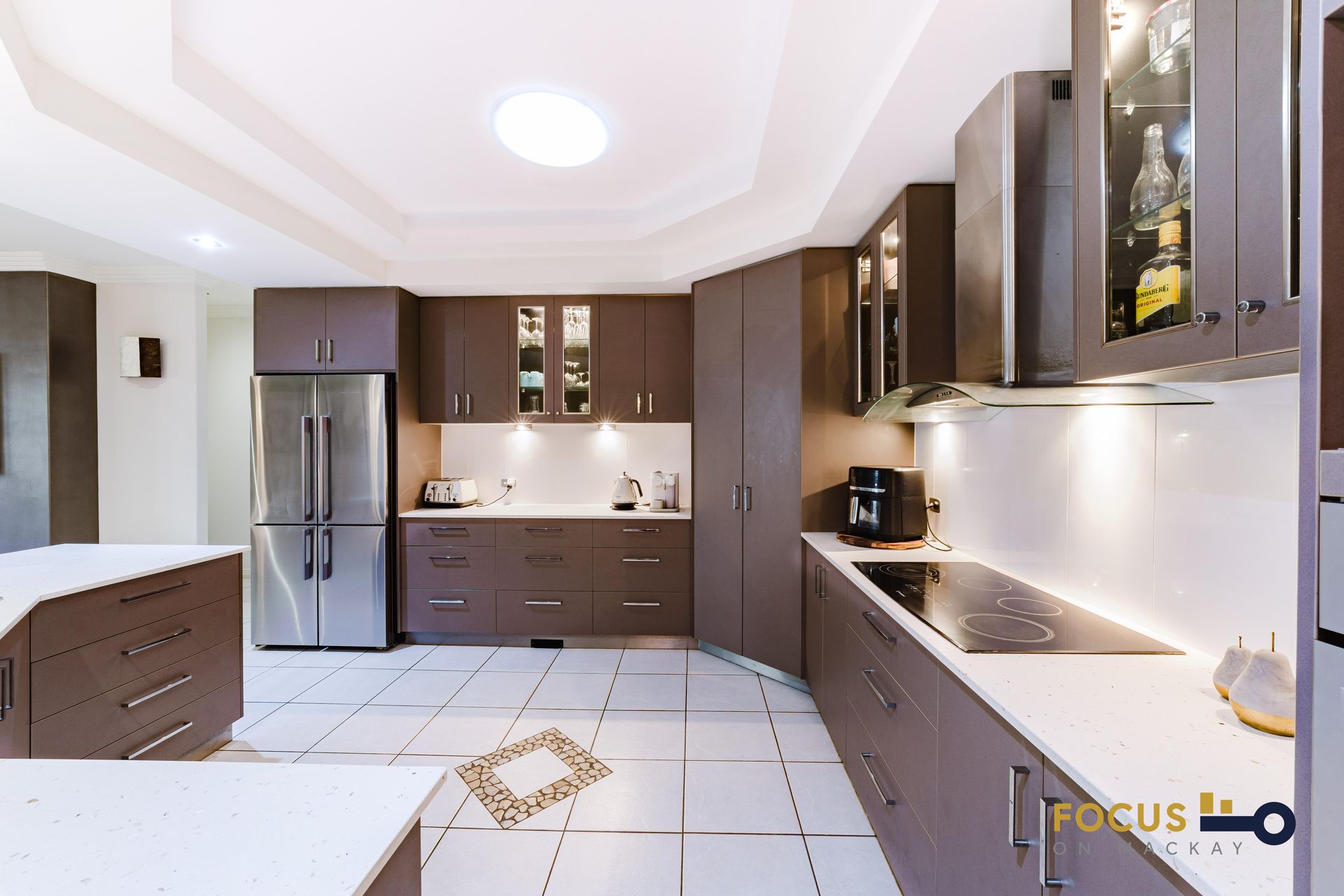 70 Gingham Street, Glenella