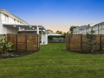 32 Brook Street, Wakerley