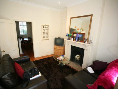 2 / 6 Sir John Young Crescent, Woolloomooloo