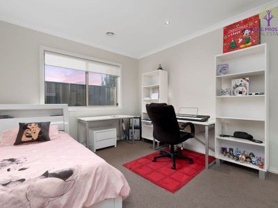 31 Fairbridge Road, Point Cook