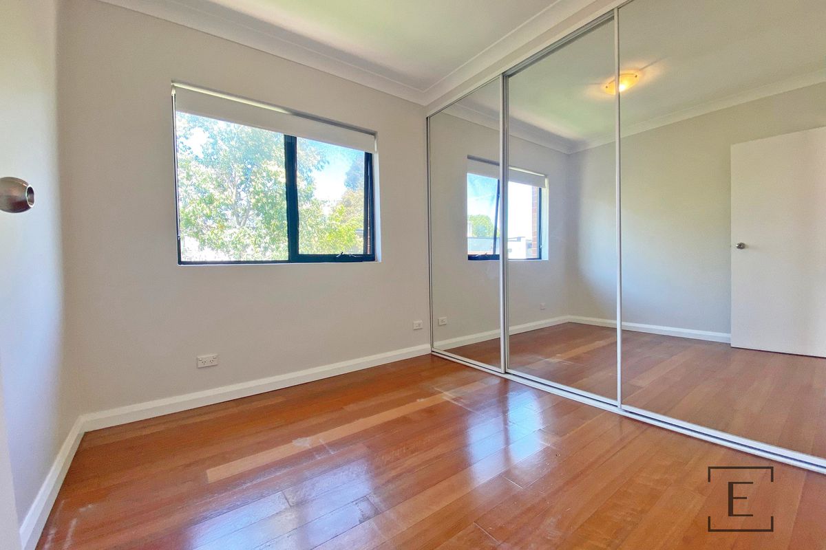 5 / 18 Eastbourne Road, Homebush West
