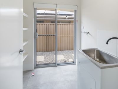 33 Cara Way, Wattle Grove